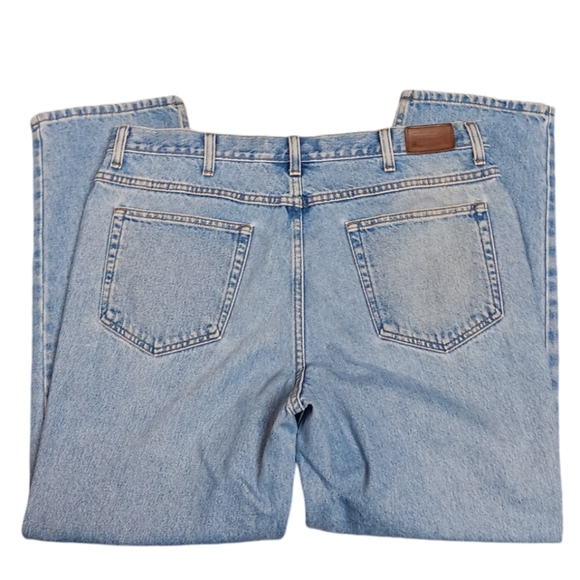 L.L. BEAN DOUBLE L CLASSIC FIT MEN'S SIZE 38×30 DENIM BLUE JEANS. - Picture 6 of 6